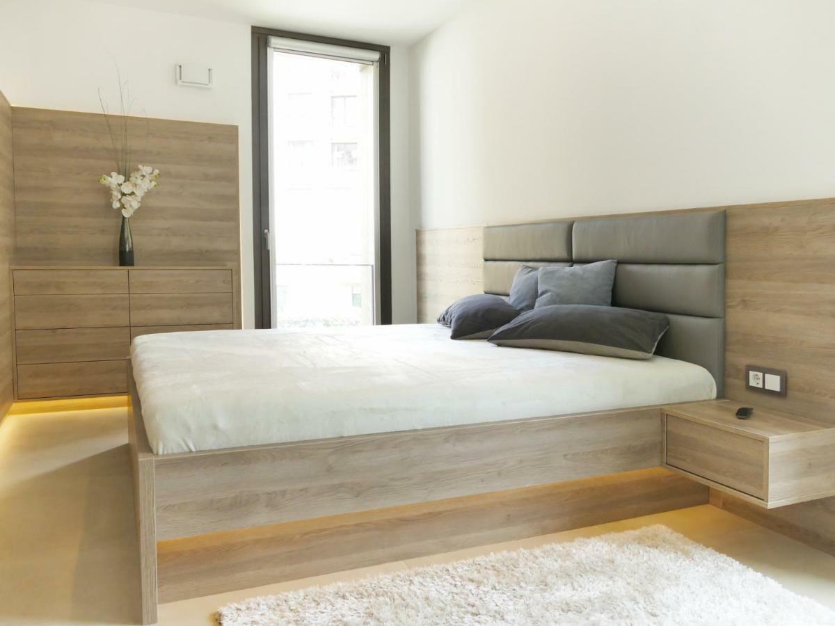 Grosses Apartment Im Zentrum Von Dresden, 2 Schlafzimmer, 2 Baeder, Balkon Екстериор снимка
